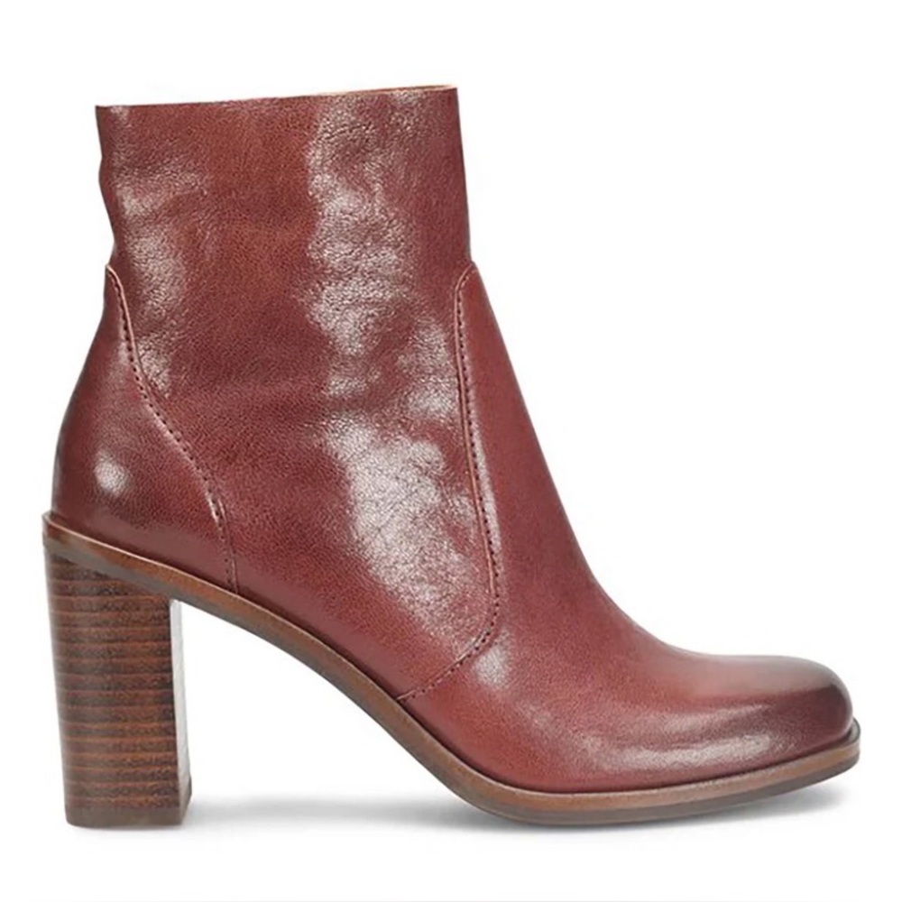 SOFFT Santee Ankle Boots Sz 11 M Porto Red **Free Shipping